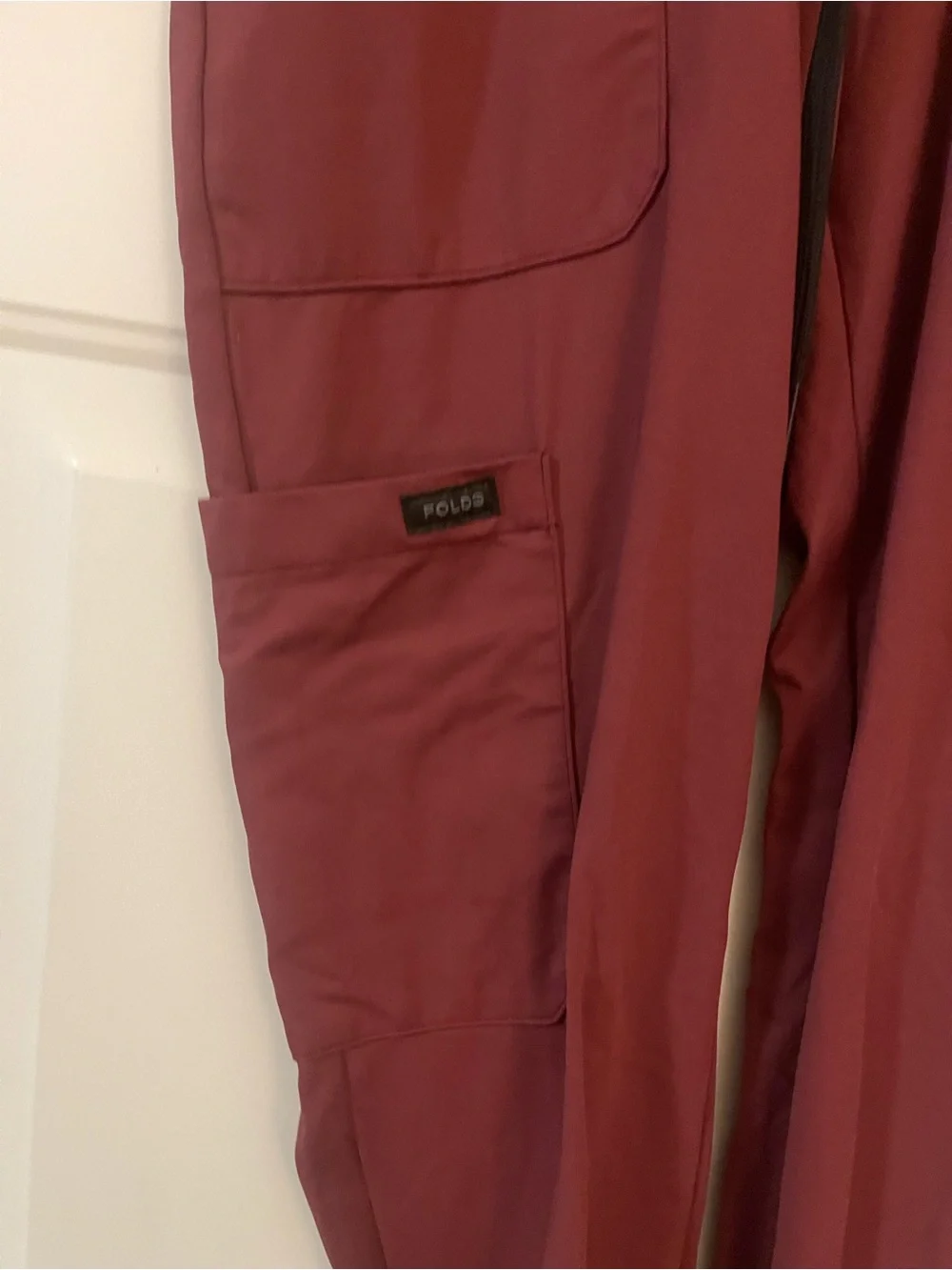 Folds Woman’s Burgundy Scrub Pants Medium  Hypoallergenic Soft Nursing